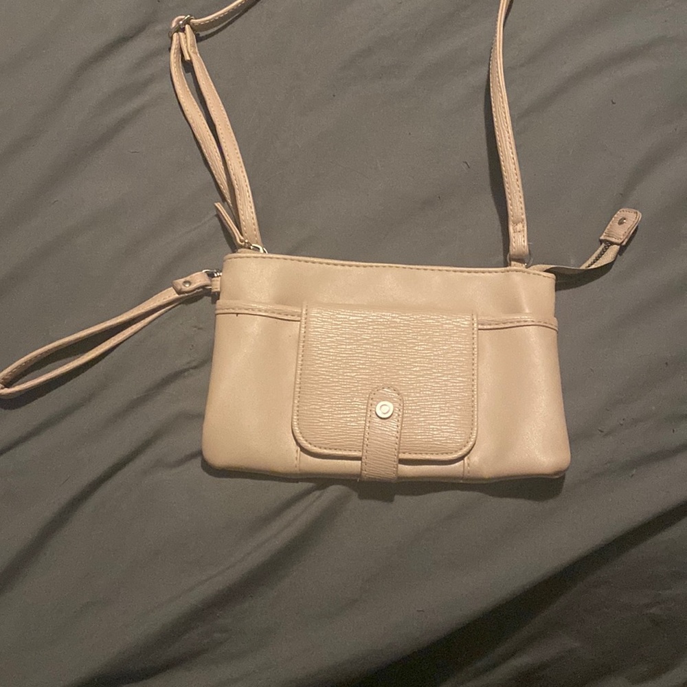Small blush crossbody. 5x7